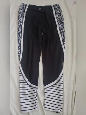 Betsey Johnson Performance Leggings
